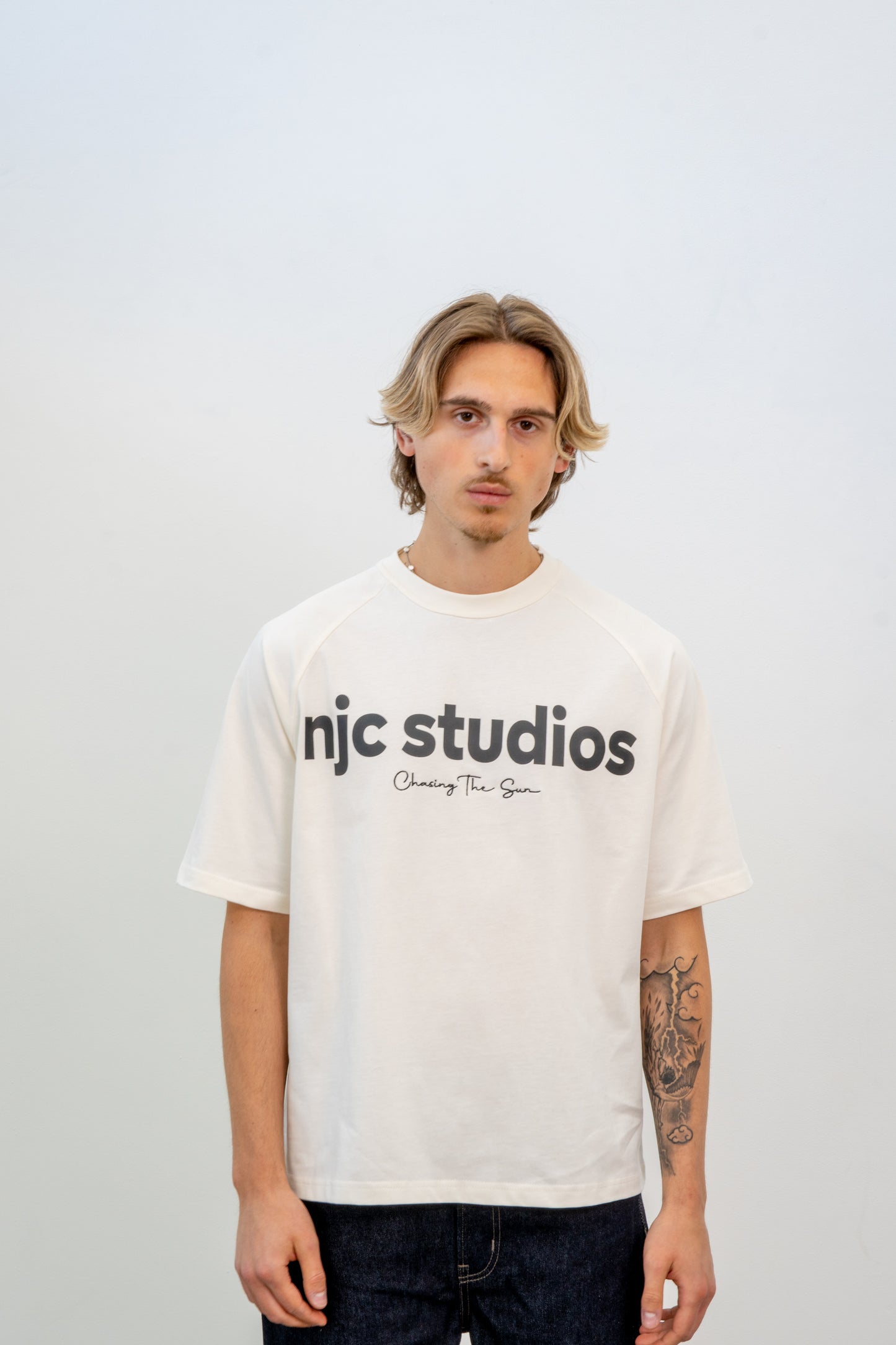 v2 circuit raglan t-shirt