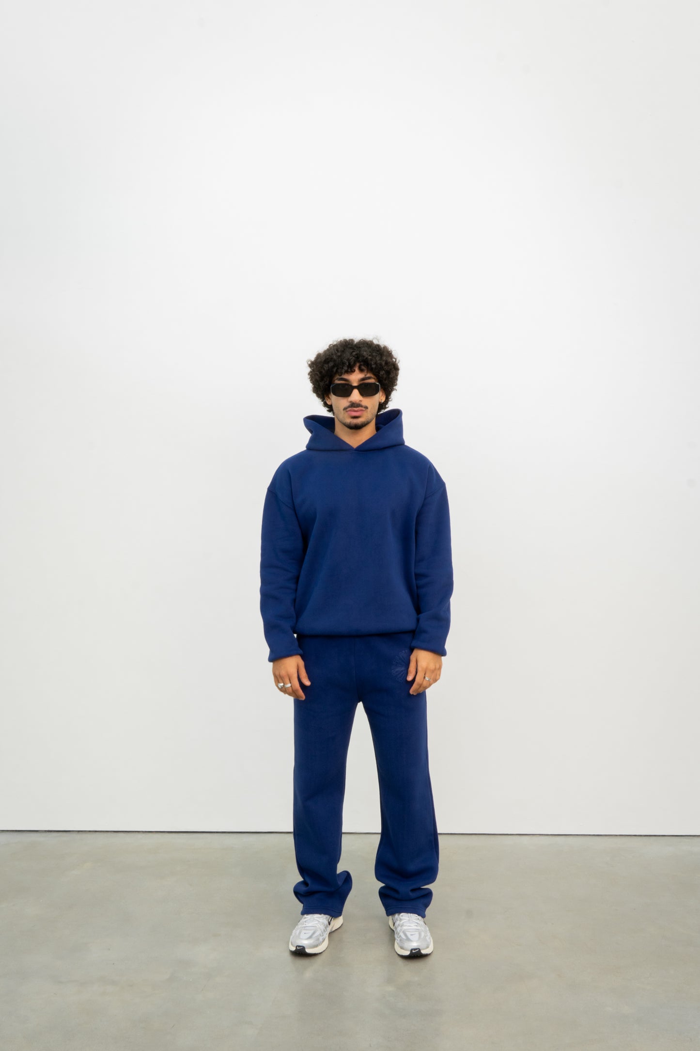 v1 core hoodie in navy