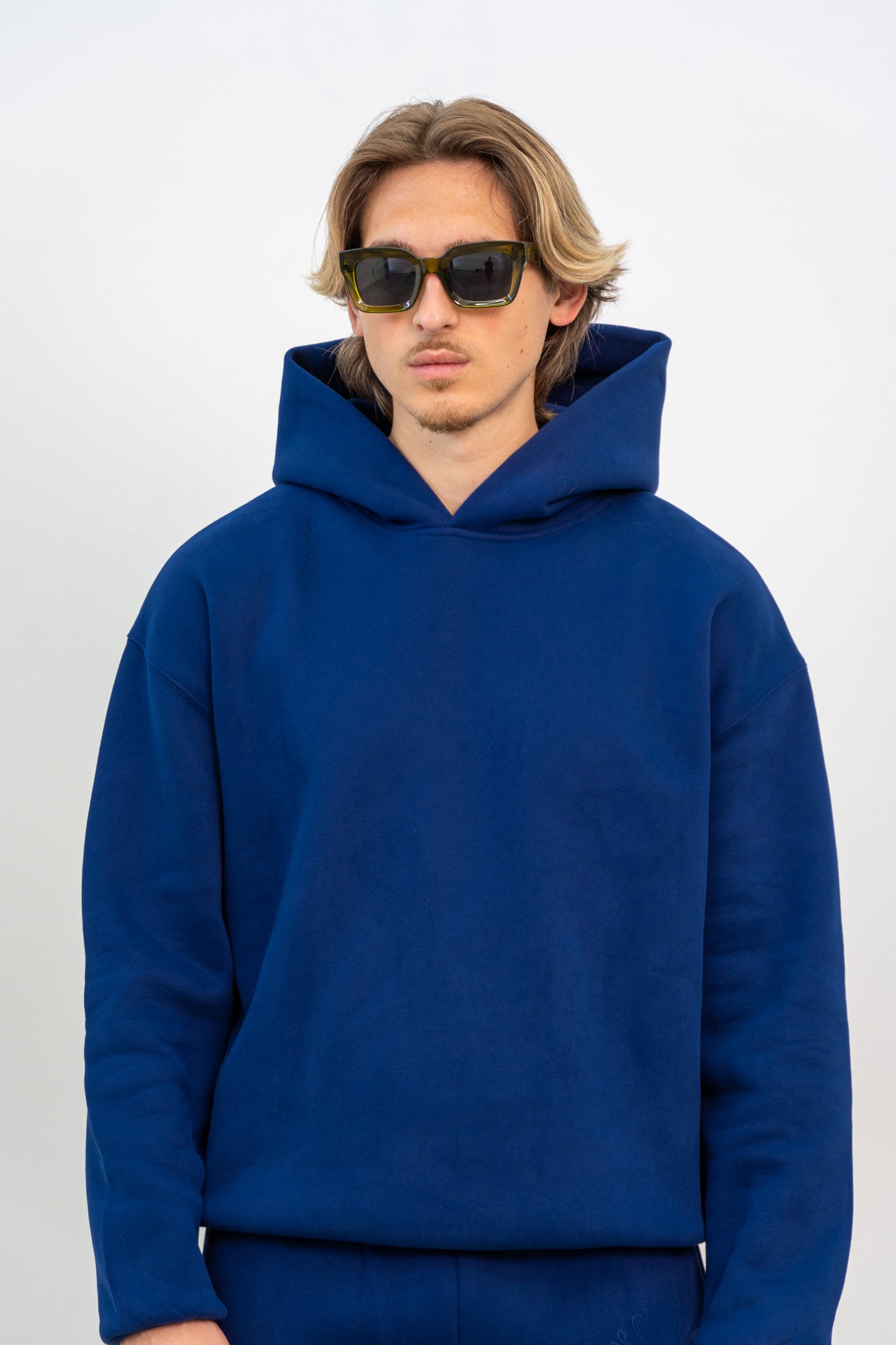 v1 core hoodie in navy