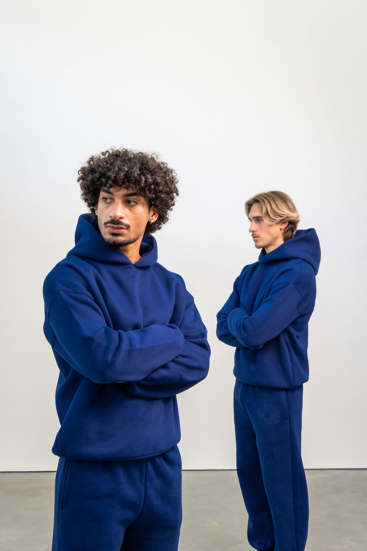 v1 core hoodie in navy